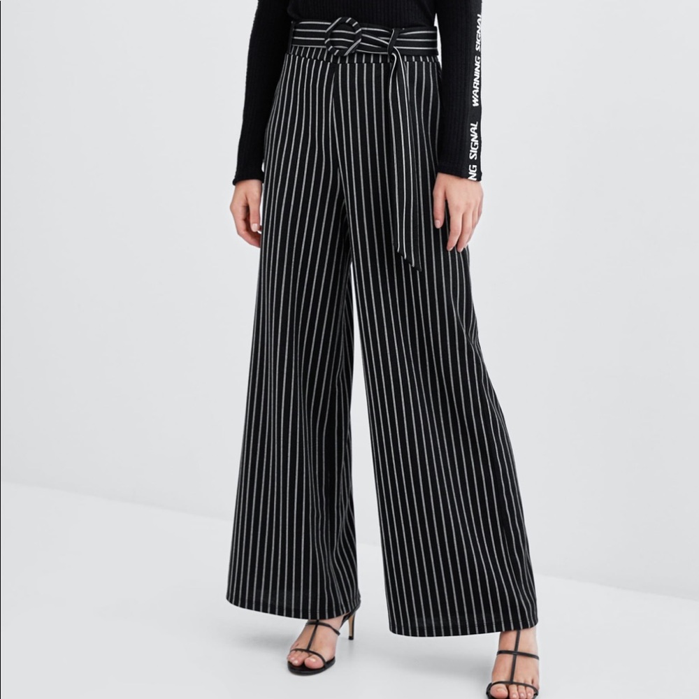 🎉HP🎉ZARA Belted Striped Pants